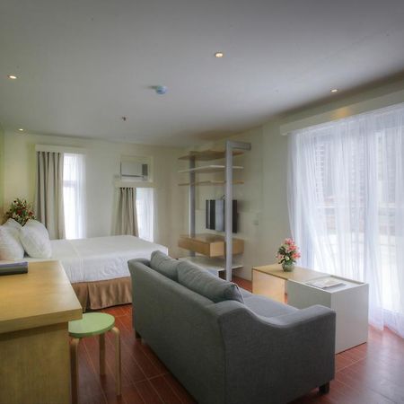 Fersal Hotel Makati Avenue 마카티 외부 사진