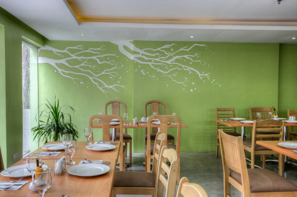 Fersal Hotel Makati Avenue 마카티 외부 사진